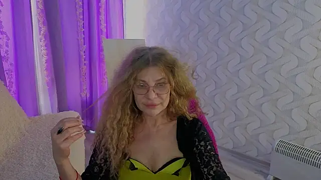 EvaTemptt online show from March 7, 1:52 pm