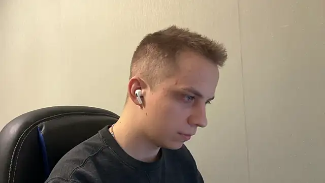 Snapshot of Markooaa chatting on February 20, 7:03 pm Markooaa online show from February 20, 7:03 pm