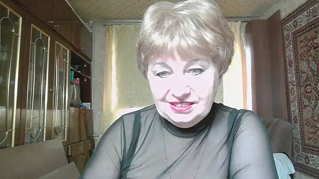 Snapshot of Casey_peach chatting on May 2, 4:50 am Casey peach online show from May 2, 4:50 am