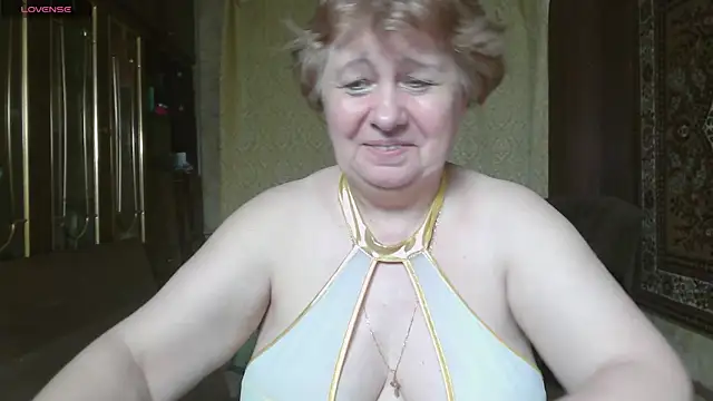 Snapshot of Casey_peach chatting on July 12, 6:32 pm Casey peach online show from July 12, 6:32 pm