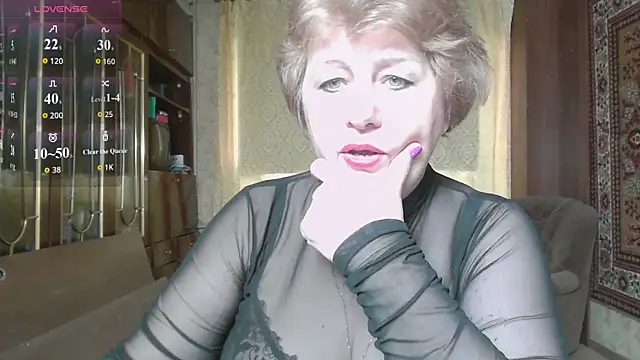 Snapshot of Casey_peach chatting on July 15, 5:56 am Casey peach online show from July 15, 5:56 am