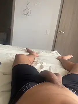 HotWhisper22 online show from April 13, 7:41 pm