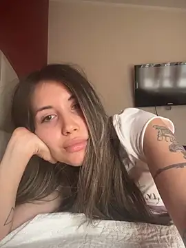 saphirafox online show from January 17, 12:43 pm