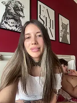 Snapshot of saphirafox chatting on May 24, 2:00 pm saphirafox online show from May 24, 2:00 pm