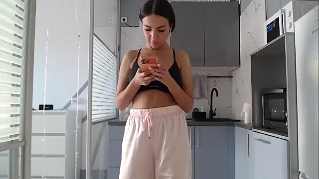 MilaMex online show from April 9, 9:58 am