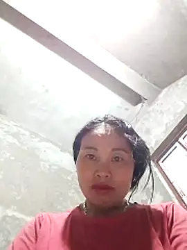 Snapshot of Maikha08 chatting on May 7, 10:42 am Maikha08 online show from May 7, 10:42 am