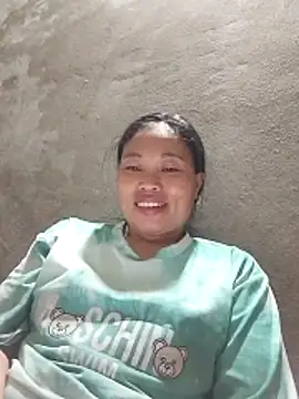 Snapshot of Maikha08 chatting on May 15, 2:46 pm Maikha08 online show from May 15, 2:46 pm