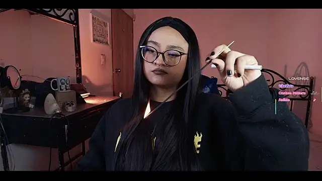 sofitabares  online show from March 3, 8:48 pm