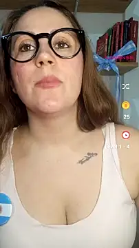 Snapshot of SofiEsteves chatting on June 26, 12:42 pm SofiEsteves online show from June 26, 12:42 pm