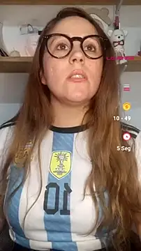 Snapshot of SofiEsteves chatting on July 16, 4:02 pm SofiEsteves online show from July 16, 4:02 pm