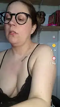 Snapshot of SofiEsteves chatting on July 25, 12:47 pm SofiEsteves online show from July 25, 12:47 pm