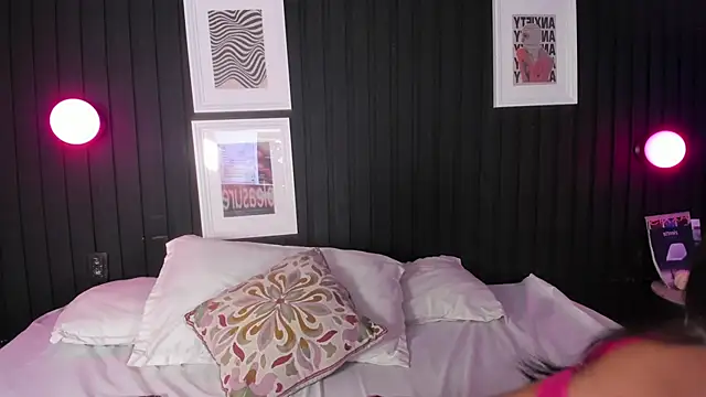 alison ferrera  online show from June 9, 12:28 pm