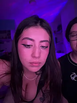 justmariee online show from March 6, 5:15 am