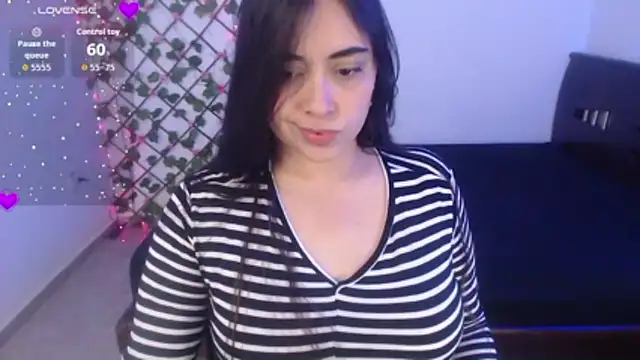 Snapshot of latin_mommy_ chatting on December 18, 1:28 pm latin mommy online show from December 18, 1:28 pm