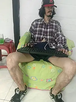 sk8-boy online show from March 17, 3:04 pm