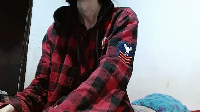 sk8-boy online show from July 19, 3:38 pm