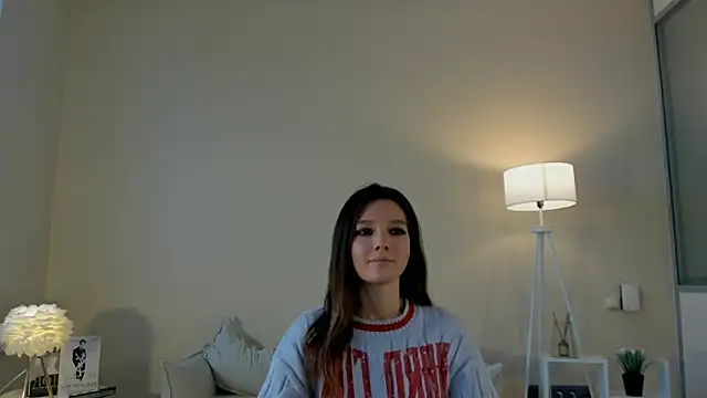 DrusillaVerso online show from December 17, 9:15 am