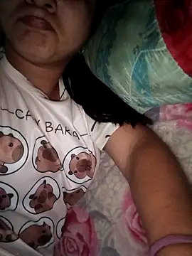 Snapshot of haslyna chatting on December 17, 12:33 pm haslyna online show from December 17, 12:33 pm