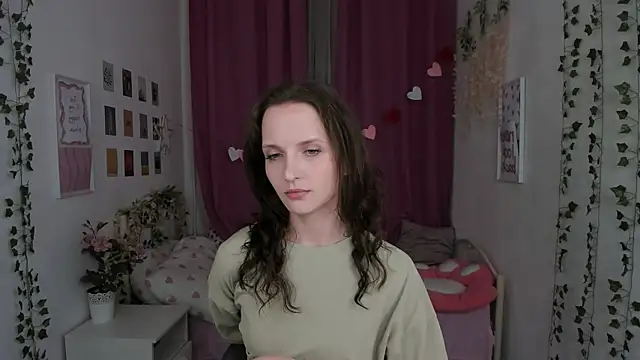 Snapshot of Ariadna_Shy chatting on July 20, 11:29 pm Ariadna Shy online show from July 20, 11:29 pm