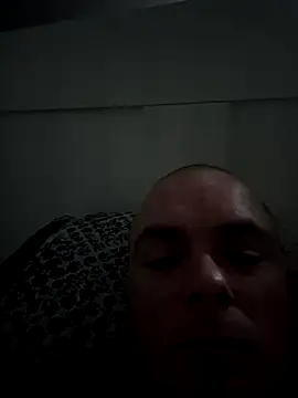 Snapshot of hereshappyguy67 chatting on December 16, 9:42 pm hereshappyguy67 online show from December 16, 9:42 pm