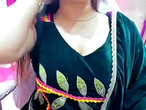 DimondGirl  online show from April 21, 7:06 pm