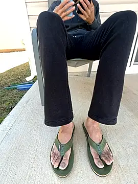 Kingbertfeet online show from January 13, 5:40 pm