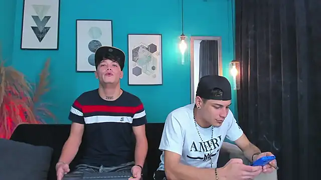 Oficial KingOfHeavens online show from January 12, 9:09 pm