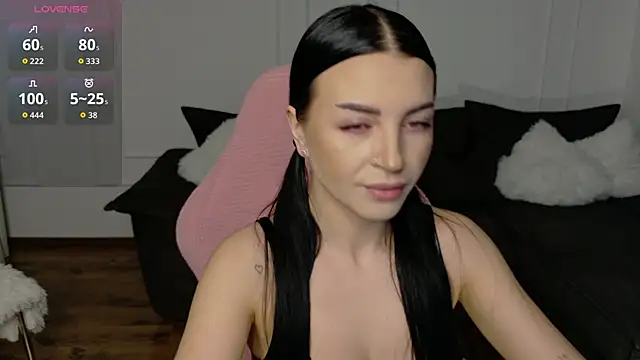 Lady charm   online show from April 25, 4:59 am