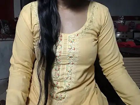 Snapshot of surbhi01 chatting on May 19, 6:53 am surbhi01 online show from May 19, 6:53 am