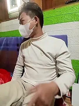 Snapshot of Mrcaoboinung chatting on December 17, 4:02 pm Mrcaoboinung online show from December 17, 4:02 pm