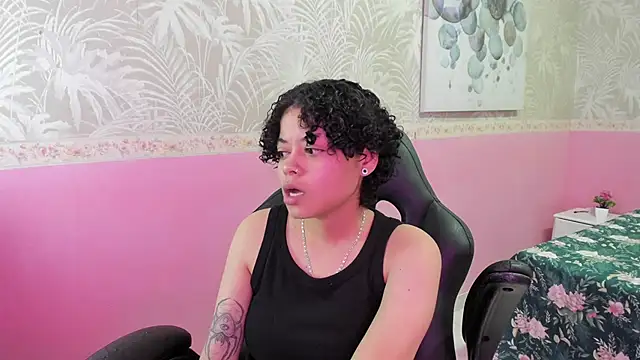 Snapshot of Sasha_Venom chatting on May 14, 11:44 pm Sasha Venom online show from May 14, 11:44 pm
