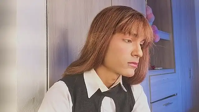 tiffanyy 777 online show from March 4, 1:33 am