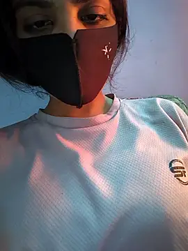 Snapshot of kinsu4763 chatting on January 10, 3:25 pm kinsu4763 online show from January 10, 3:25 pm