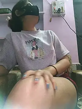 Snapshot of kinsu4763 chatting on February 16, 3:30 pm kinsu4763 online show from February 16, 3:30 pm