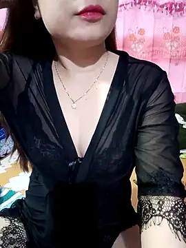 lanahotvn online show from March 28, 3:11 pm