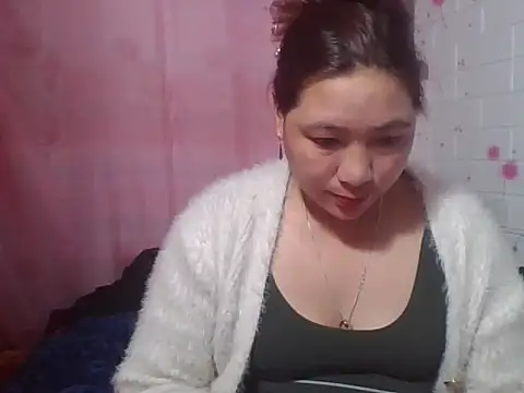 giang0055 online show from March 4, 7:14 am