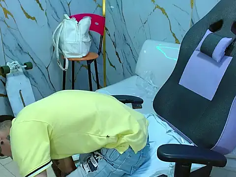 Boy tatto77 online show from April 16, 11:55 am