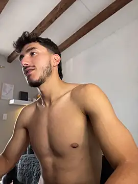 Snapshot of LIAM_COLT chatting on June 16, 7:49 pm LIAM COLT online show from June 16, 7:49 pm
