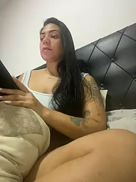 Nini  online show from February 10, 1:59 pm