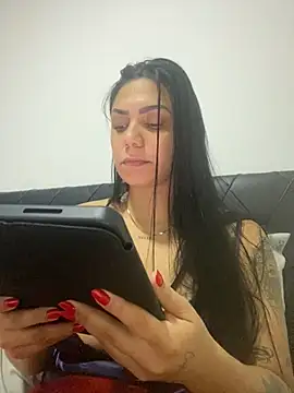Nini  online show from June 18, 9:08 pm