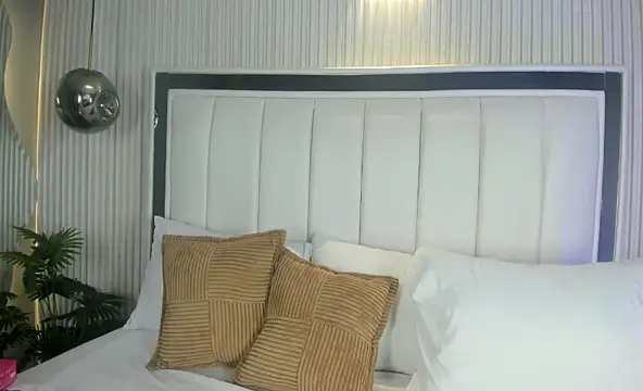 FiorelaSton online show from April 11, 4:06 am