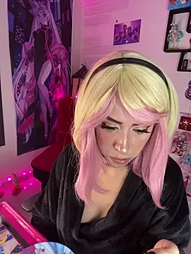 Sky Girl LS online show from April 21, 2:04 am