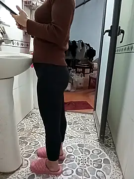 Sweet-Berryy online show from February 7, 11:19 pm