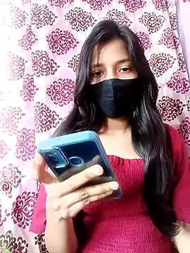 Snapshot of Surbhi-dixit chatting on December 18, 7:25 am Surbhi-dixit online show from December 18, 7:25 am