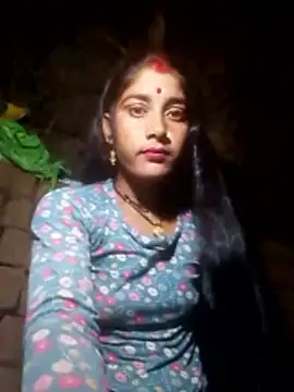 Snapshot of Pinki_rani chatting on April 16, 9:50 pm Pinki rani online show from April 16, 9:50 pm