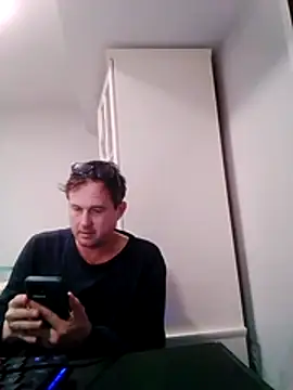 nobored online show from January 13, 2:00 pm