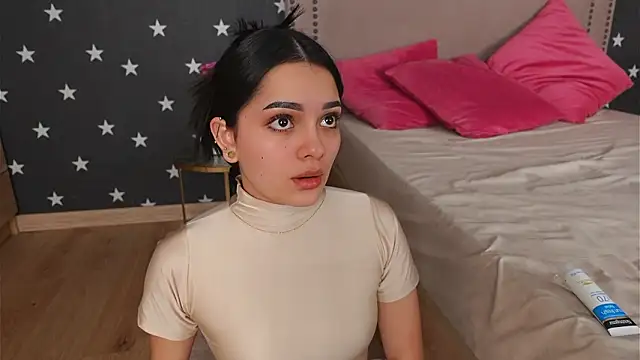 RaquellStar online show from March 3, 1:45 am