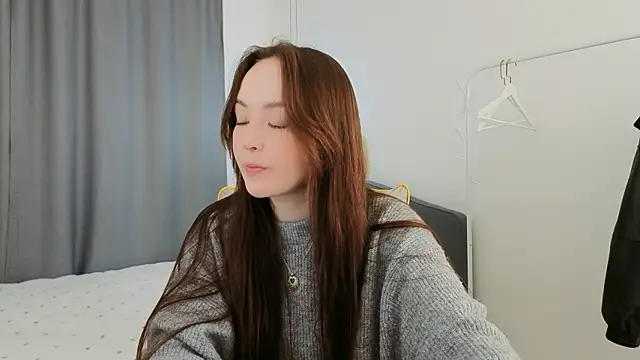 fallin lovee online show from March 27, 1:44 pm