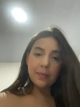 Snapshot of Babyabril18_ chatting on June 7, 3:32 am Babyabril18 online show from June 7, 3:32 am