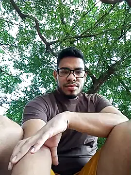 Snapshot of Moreno_latino_sex chatting on January 8, 8:11 pm Moreno latino sex online show from January 8, 8:11 pm